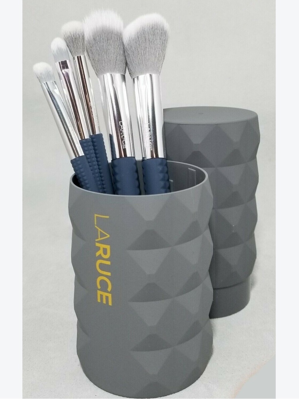 LaRuce Gray Textured Makeup Brush Holder with Travel Cap (Brushes Included)